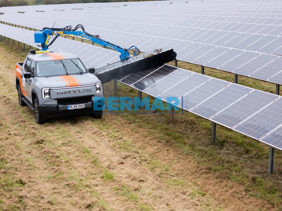 Sunbrush Eagle per Pick Up - spazzola automatica per pannelli fotovoltaici