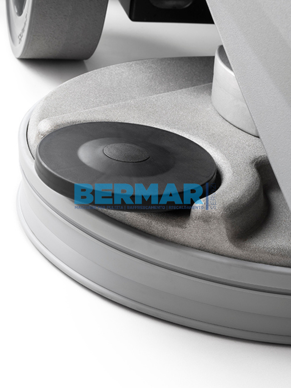 Lavapavimenti uomo a bordo Ghibli Racer R 85 FD 75