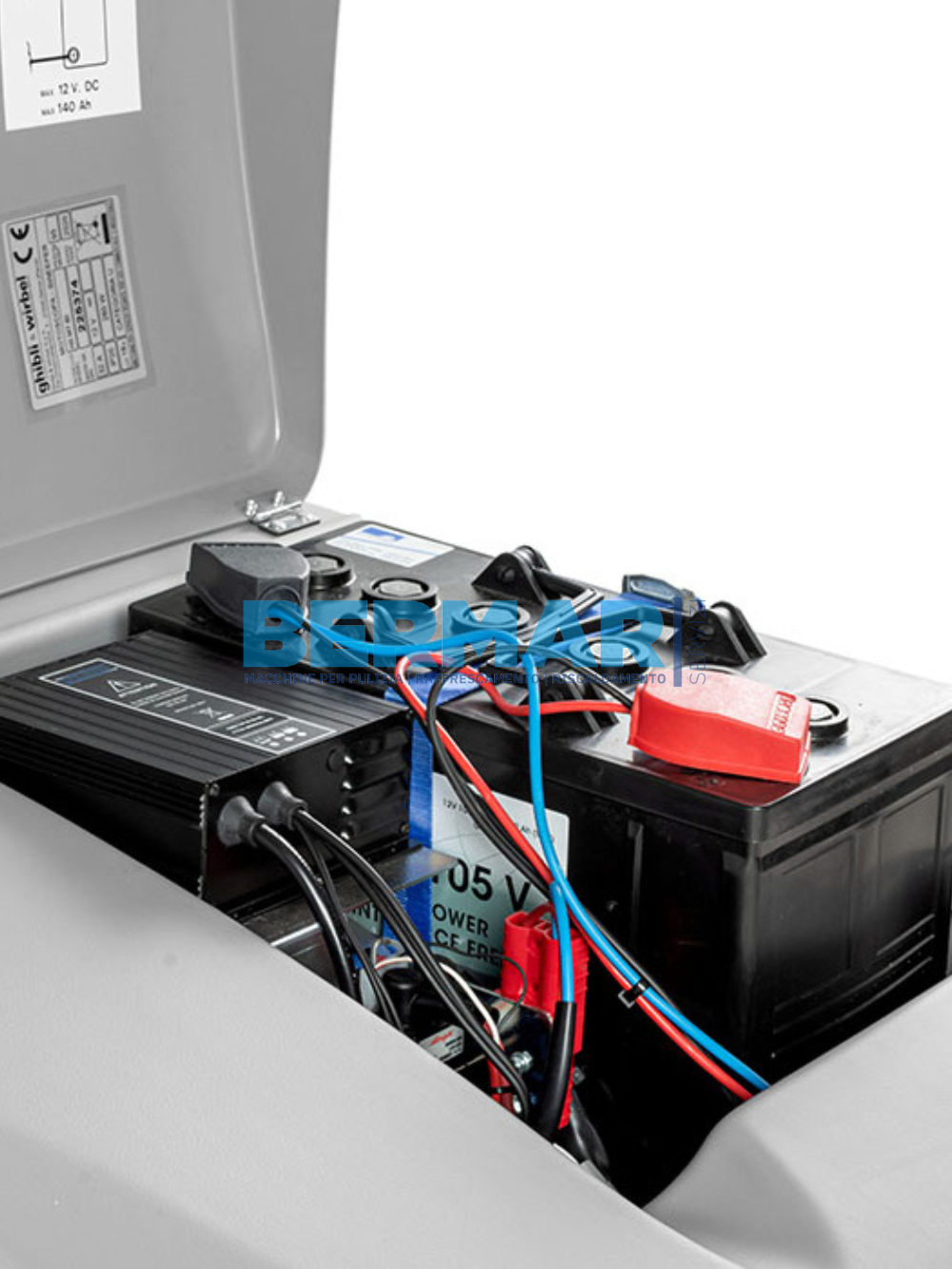 Spazzatrice Uomo a Terra Ghibli HS MT 80