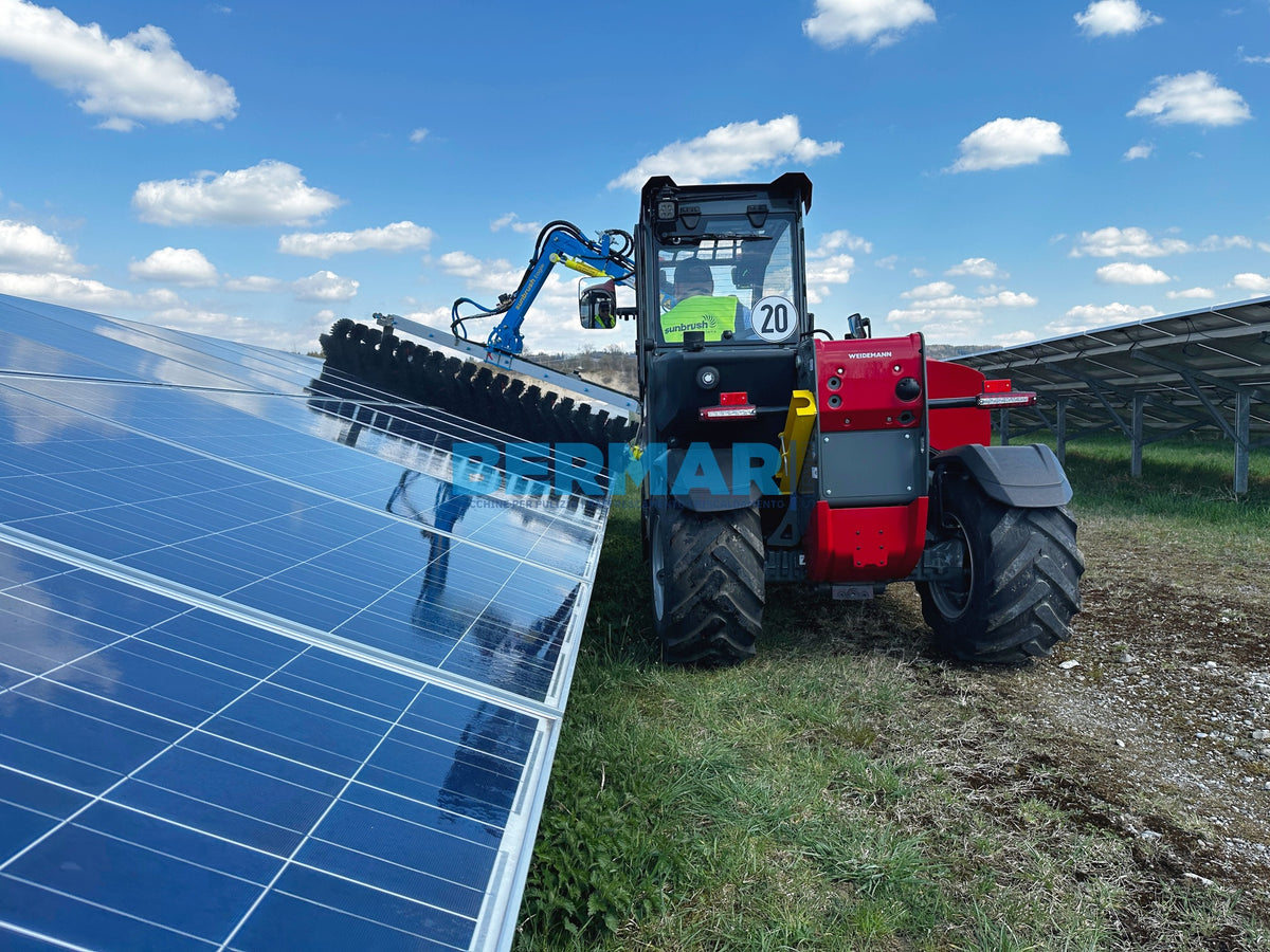 Sunbrush Eagle per mezzo Telescopico - spazzola automatica per pannelli fotovoltaici