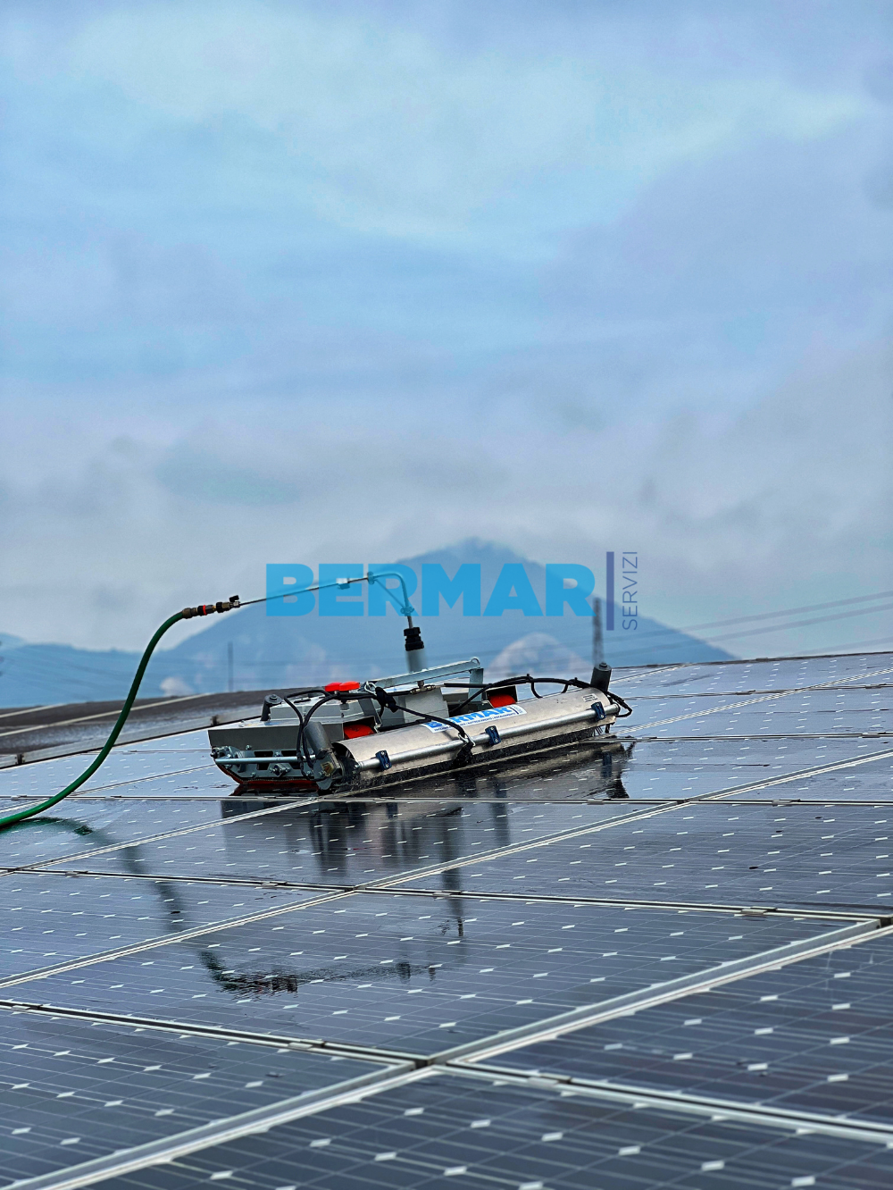 Robot Pulizia Pannelli Fotovoltaici - ROBOT MM SOLAR