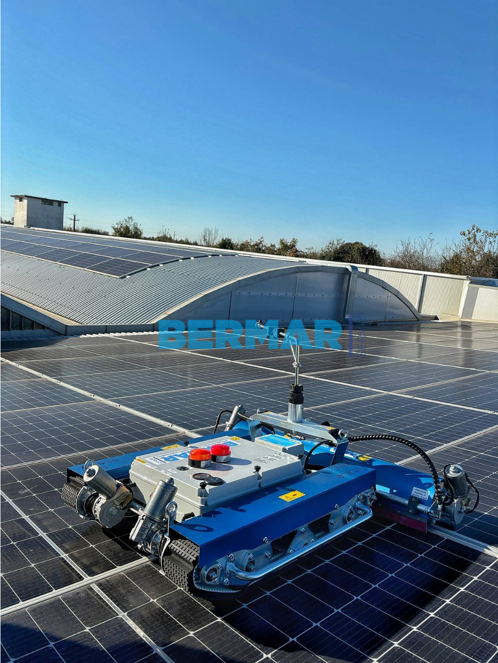 Robot Pulizia Pannelli Fotovoltaici - ROBOT MM SOLAR