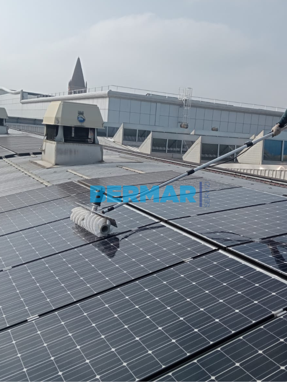 Spazzola a rullo Elettrica per Pulizia Pannelli Fotovoltaici